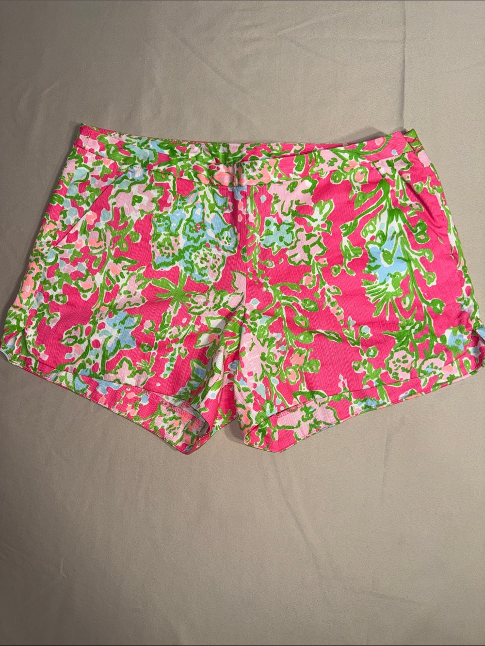 Lilly Pulitzer Pink Floral Print High Waisted Cotton Shorts Size 4 Side Zip